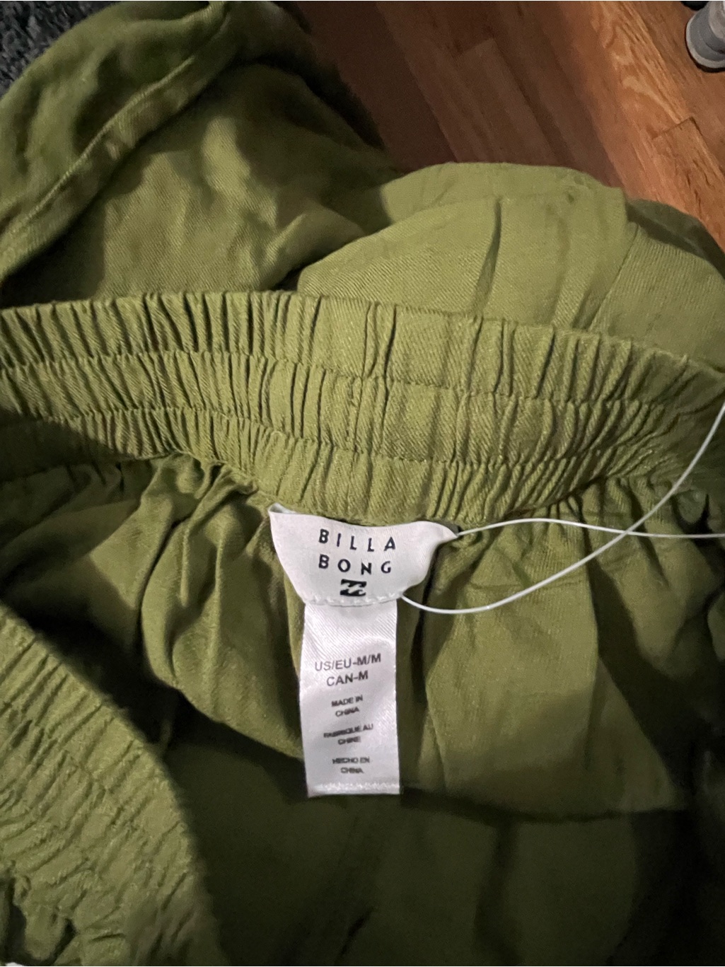 Billabong Olive Green Apparel With Branded Hang Tag Billabong Olive Green Apparel With Branded Hang Tag